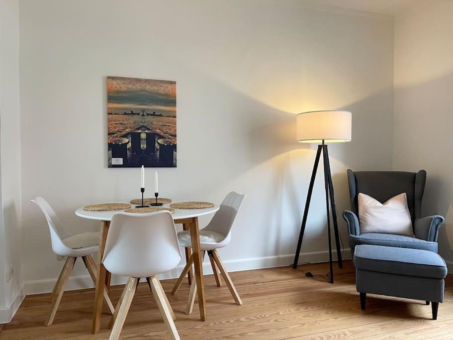 Modern Und Ruhig In Elmshorn Apartment Bagian luar foto